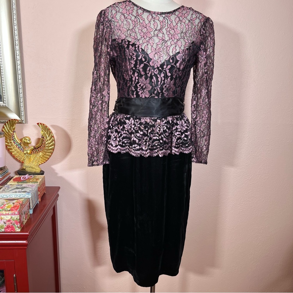 Vintage 1990 Gunne Sax Retro Pink Lace Black velvet Low Back Bow Wiggle Dresss - Picture 13 of 17